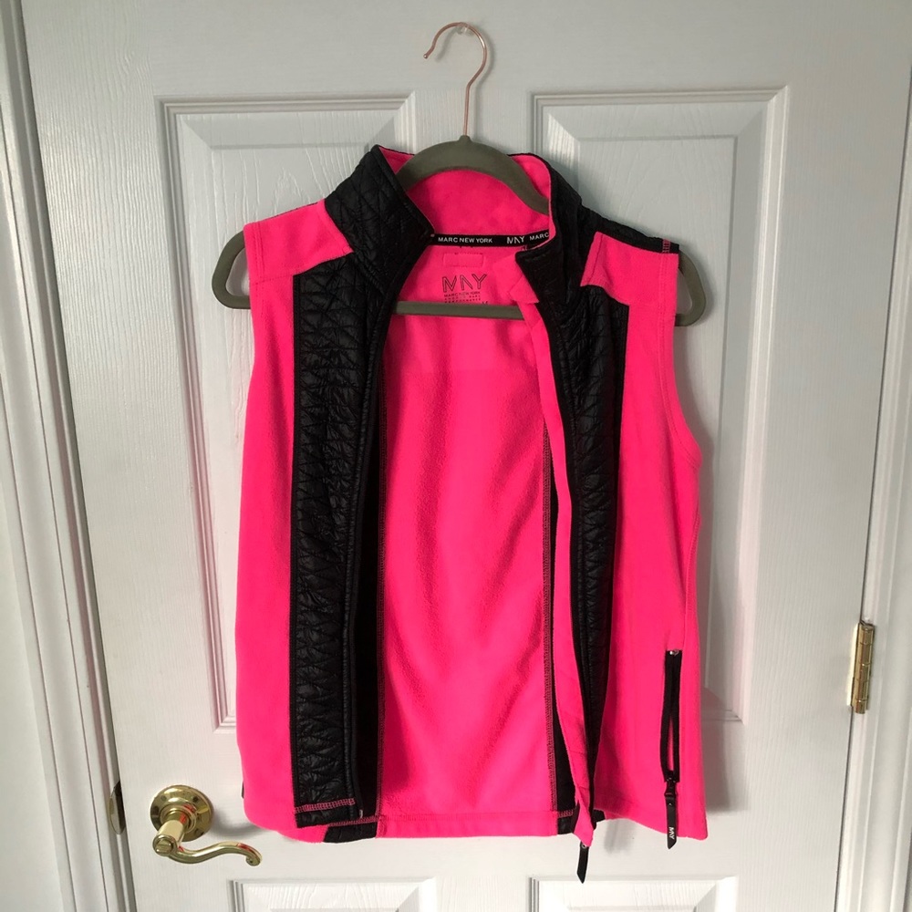 Marc New York neon Pink and black vest